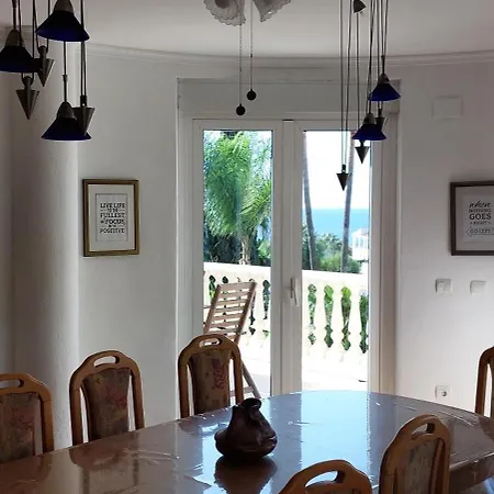 Bougainville Villa *
